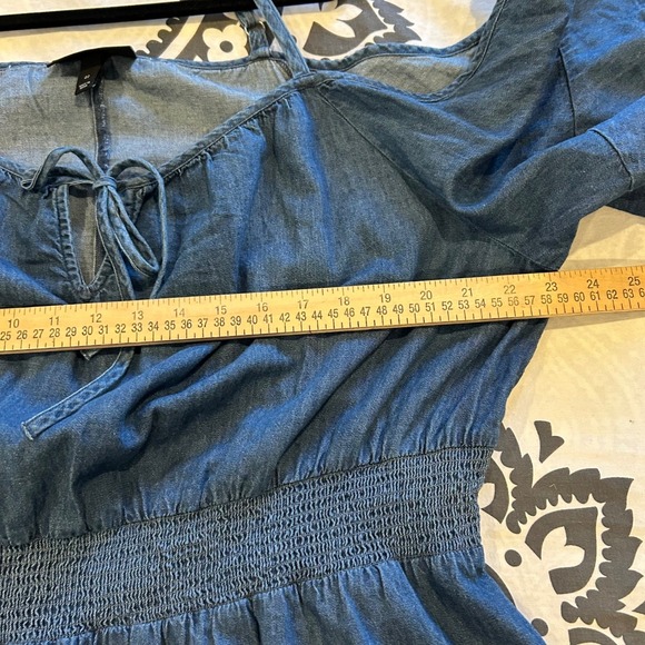 Lane Bryant Womens Blue Denim Cold Shoulder Tie Neck Peplum Top Size 22 - Picture 6 of 10